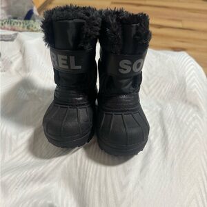 Sorel Black Winter Boots with Fur Trim